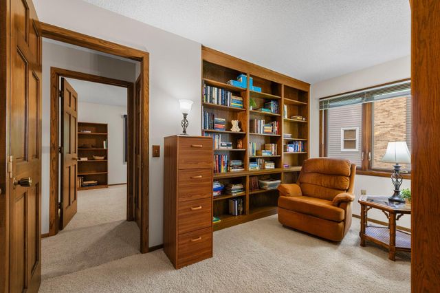 3405 Sycamore Lane N, Plymouth, MN 55441