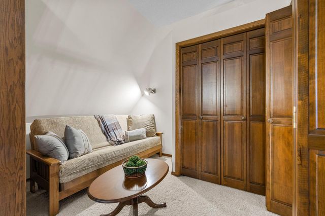 3405 Sycamore Lane N, Plymouth, MN 55441