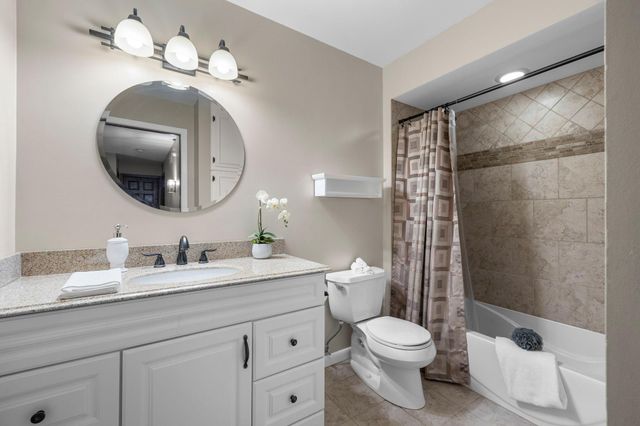 3405 Sycamore Lane N, Plymouth, MN 55441