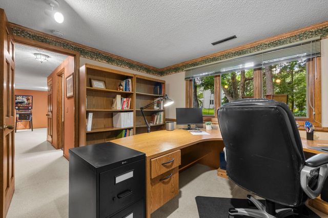 3405 Sycamore Lane N, Plymouth, MN 55441