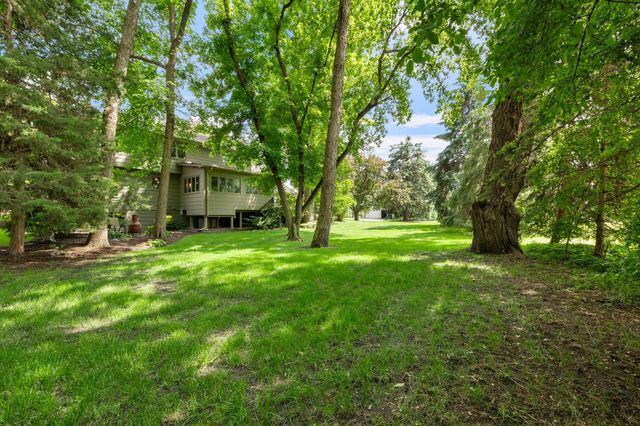 3405 Sycamore Lane N, Plymouth, MN 55441