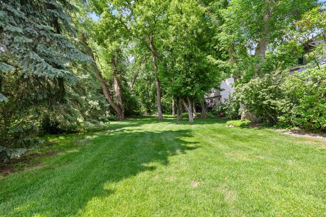 3405 Sycamore Lane N, Plymouth, MN 55441