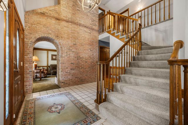3405 Sycamore Lane N, Plymouth, MN 55441