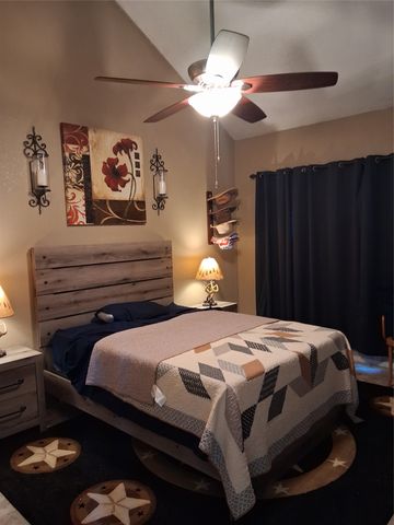 112 Summer Place Circle, Pottsboro, TX 75076