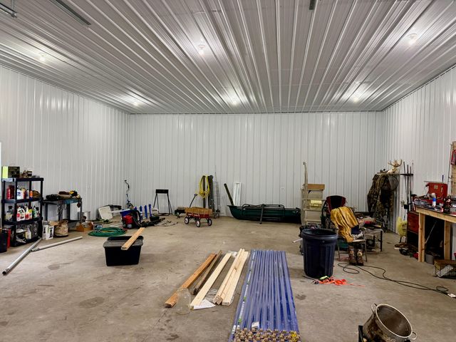 5850 W 600 N, Winamac, IN 46996