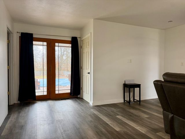 5850 W 600 N, Winamac, IN 46996