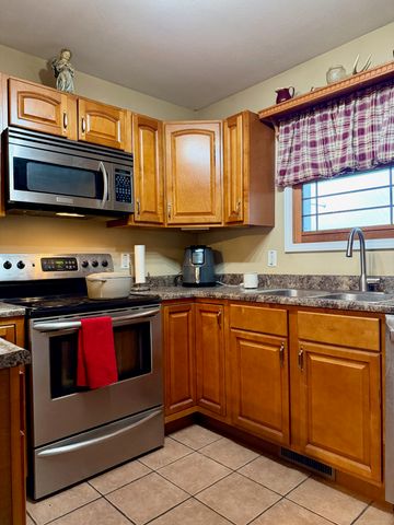 5850 W 600 N, Winamac, IN 46996