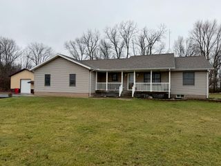 5850 W 600 N, Winamac, IN 46996