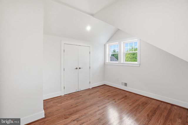 4720 ELLICOTT ST NW, Washington, DC 20016