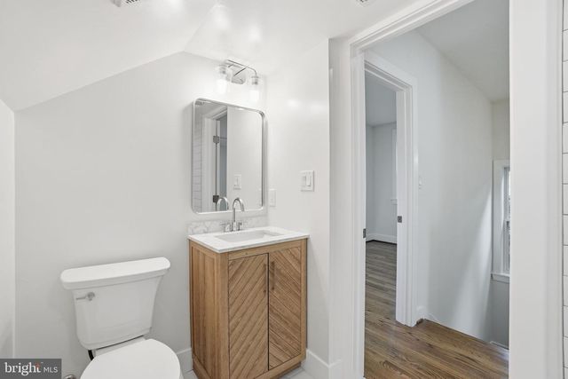 4720 ELLICOTT ST NW, Washington, DC 20016