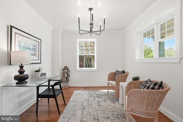 4720 ELLICOTT ST NW, Washington, DC 20016
