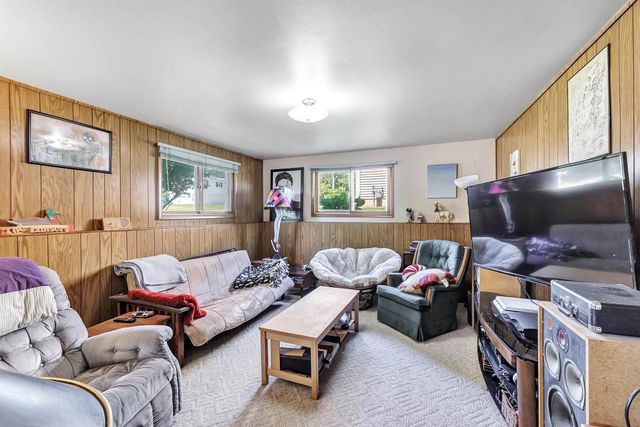 1602 BRUCE LANE, Green Bay, WI 54304