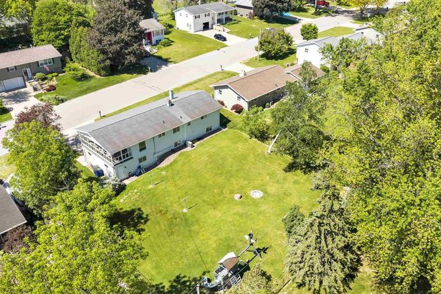 1602 BRUCE LANE, Green Bay, WI 54304