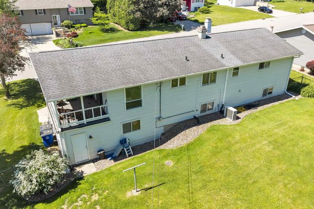 1602 BRUCE LANE, Green Bay, WI 54304
