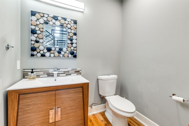 8915 Stanwood Drive, Dallas, TX 75228