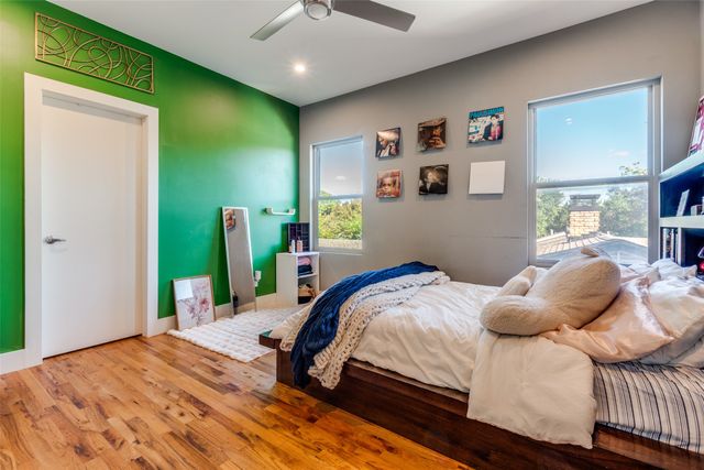 8915 Stanwood Drive, Dallas, TX 75228