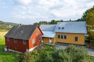 139 Hollow Wood Road, Peacham, VT 05862