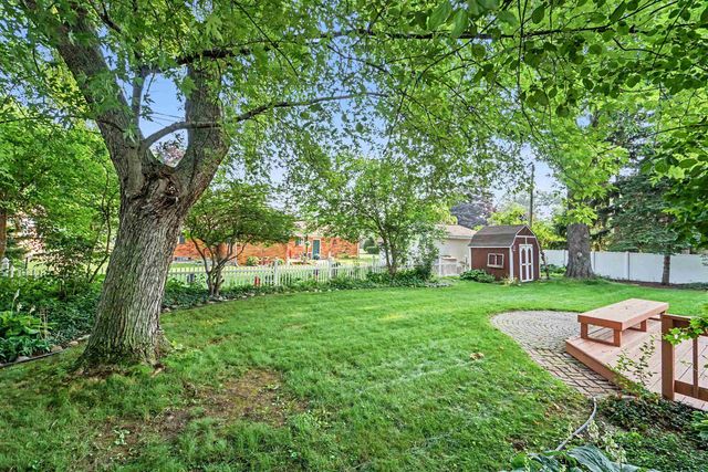 4180 Rosewood Drive, Saginaw, MI 48603