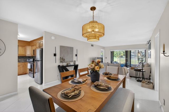11282 GREEN LAKE Drive 104, Boynton Beach, FL 33437