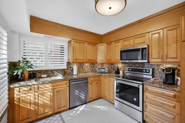 11282 GREEN LAKE Drive 104, Boynton Beach, FL 33437