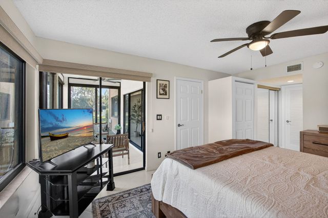 11282 GREEN LAKE Drive 104, Boynton Beach, FL 33437