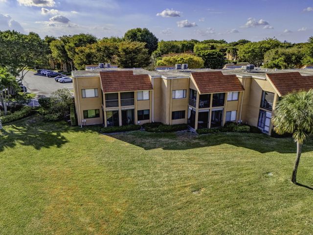 11282 GREEN LAKE Drive 104, Boynton Beach, FL 33437
