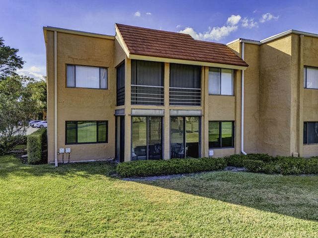 11282 GREEN LAKE Drive 104, Boynton Beach, FL 33437