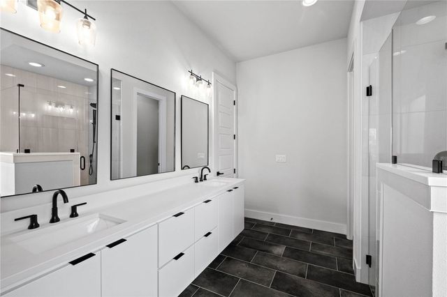 8003 W Bancroft Street, Rogers, AR 72758