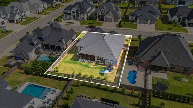 8003 W Bancroft Street, Rogers, AR 72758