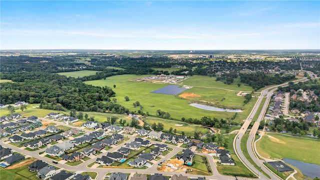 8003 W Bancroft Street, Rogers, AR 72758