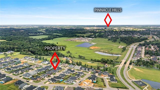 8003 W Bancroft Street, Rogers, AR 72758