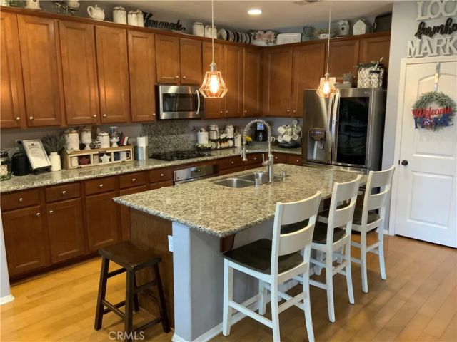 14752 Oak Leaf, Eastvale, CA 92880