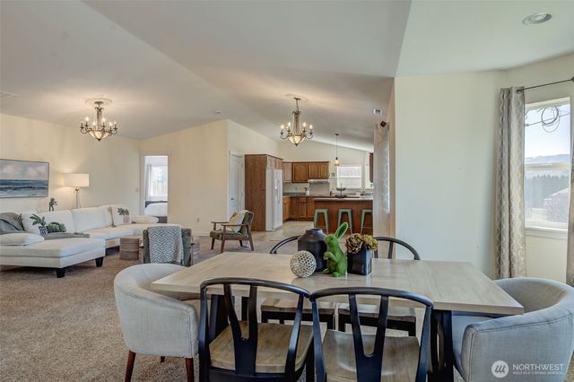 225 N Nile Avenue, East Wenatchee, WA 98802