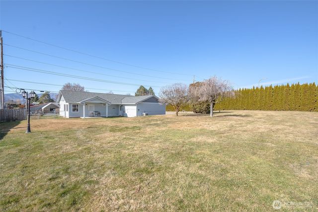 225 N Nile Avenue, East Wenatchee, WA 98802