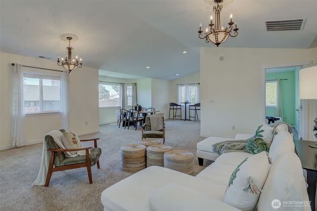 225 N Nile Avenue, East Wenatchee, WA 98802