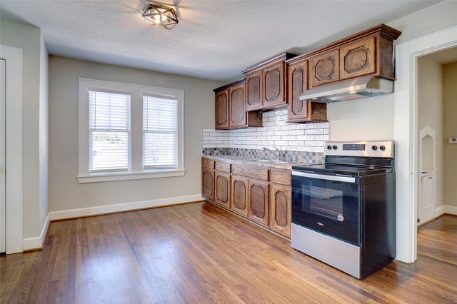 1511 Clover Lane 3, Fort Worth, TX 76107