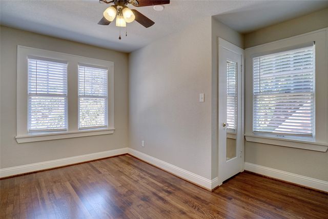 1511 Clover Lane 3, Fort Worth, TX 76107