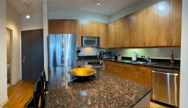 737 W Washington Boulevard 1209, Chicago, IL 60661