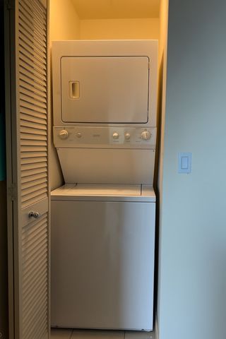 737 W Washington Boulevard 1209, Chicago, IL 60661