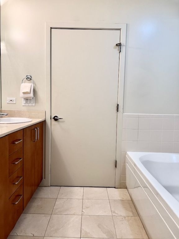 Image 19 of property listing at 737 W Washington Boulevard 1209, Chicago, IL 60661
