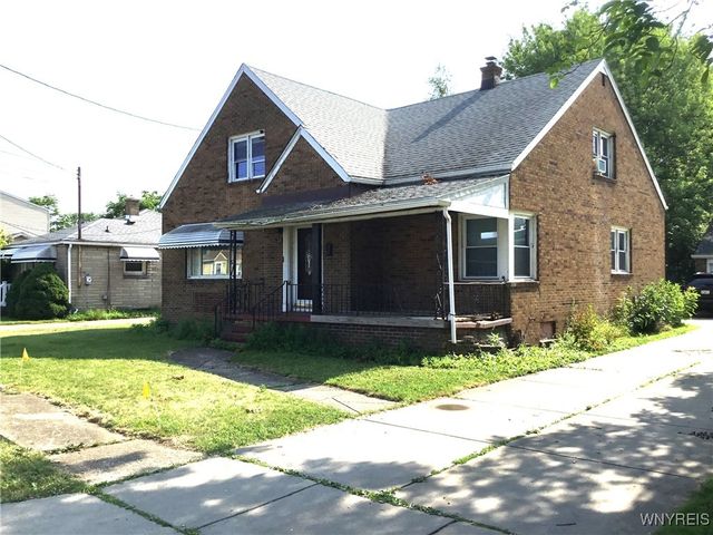 25 Fernwood Avenue, West Seneca, NY 14206