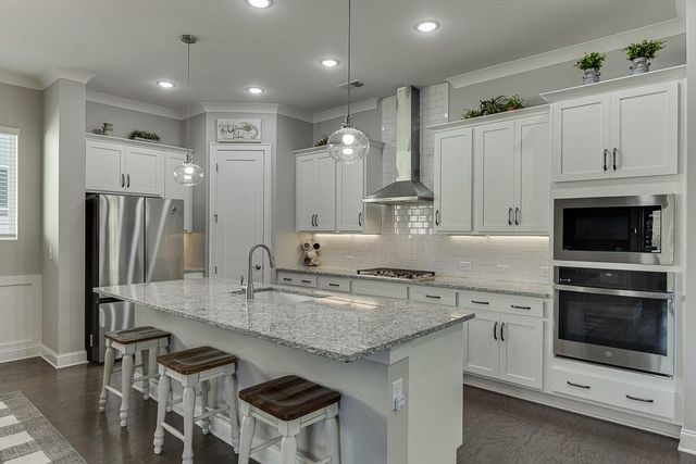 6968 River Rock Drive, Flowery Branch, GA 30542