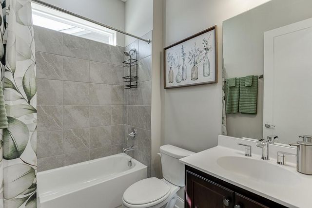 6968 River Rock Drive, Flowery Branch, GA 30542