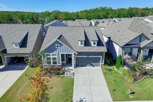 6968 River Rock Drive, Flowery Branch, GA 30542