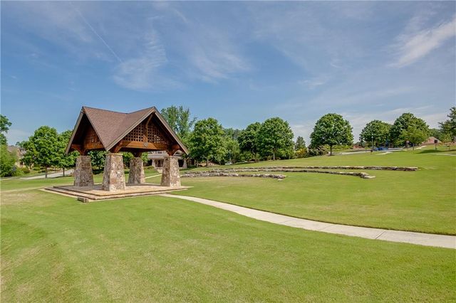 6968 River Rock Drive, Flowery Branch, GA 30542