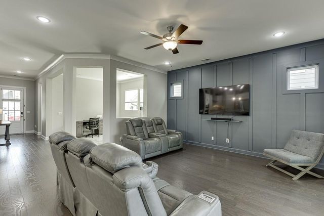 6968 River Rock Drive, Flowery Branch, GA 30542