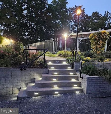 1106 MAINSAIL DR, Annapolis, MD 21403