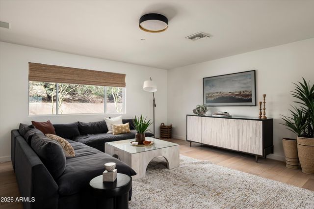 4330 E MCDONALD Drive, Paradise Valley, AZ 85253