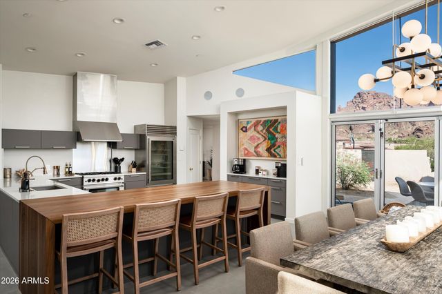 4330 E MCDONALD Drive, Paradise Valley, AZ 85253