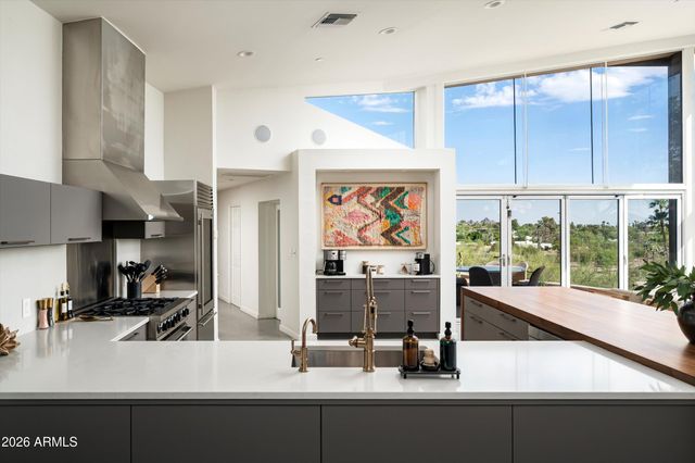 4330 E MCDONALD Drive, Paradise Valley, AZ 85253